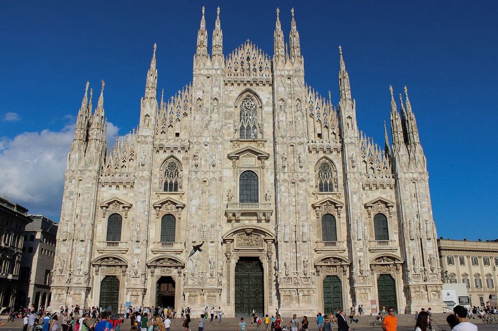 Duomo di Milano, principale attrazione storica e culturale della città, tappa imperdibile per i visitatori a La Maison de Geraldine