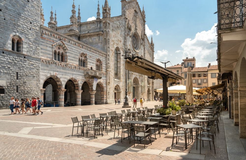 Piazza Duomo e Broletto Como